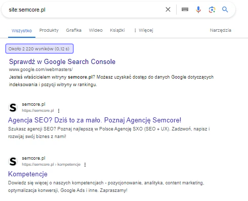 Zrzut ekranu wyników wyszukiwania Google z użyciem komendy 'site:'. Pokazuje listę zindeksowanych podstron dla domeny (zaznaczone na zielono) oraz wygląd poszczególnych podstron.