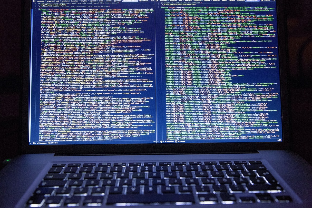 Jak dodać link do strony HTML?