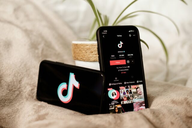 TikTok - co to jest, kiedy powstał i jak działa?