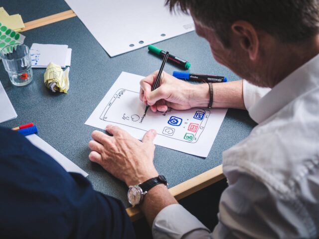 Jakie wzorce projektowe UX pomagają zwiększyć konwersję?