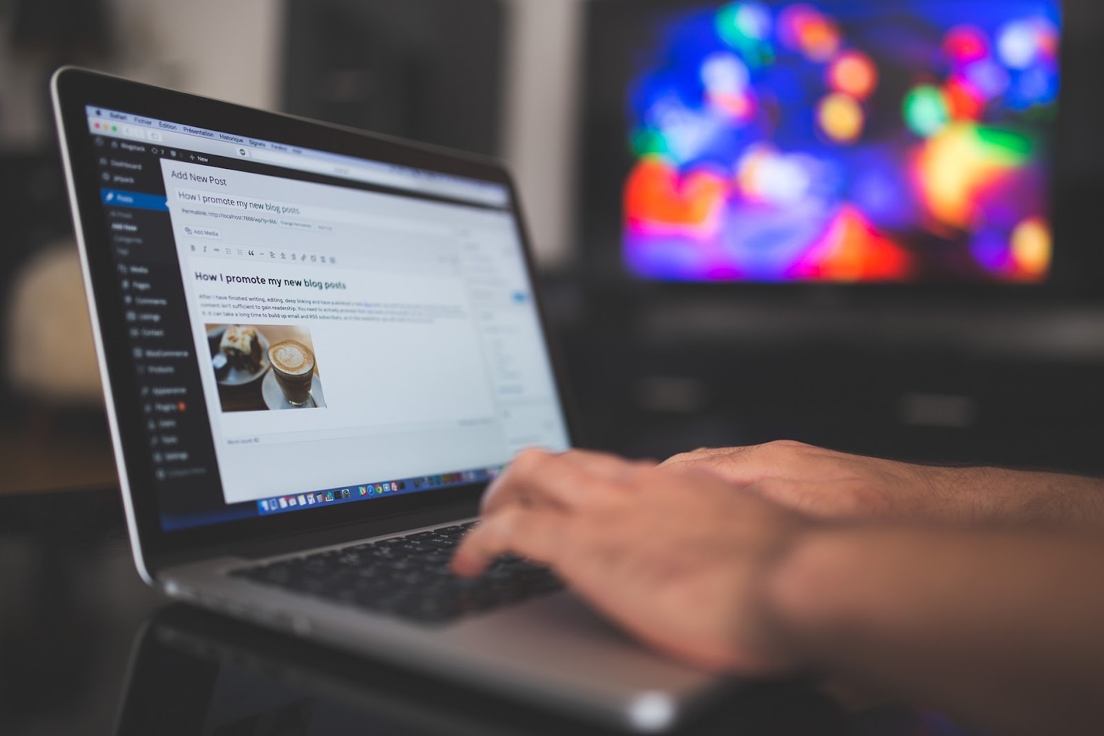Strona na Wordpress – czy warto? Jak zbudować?