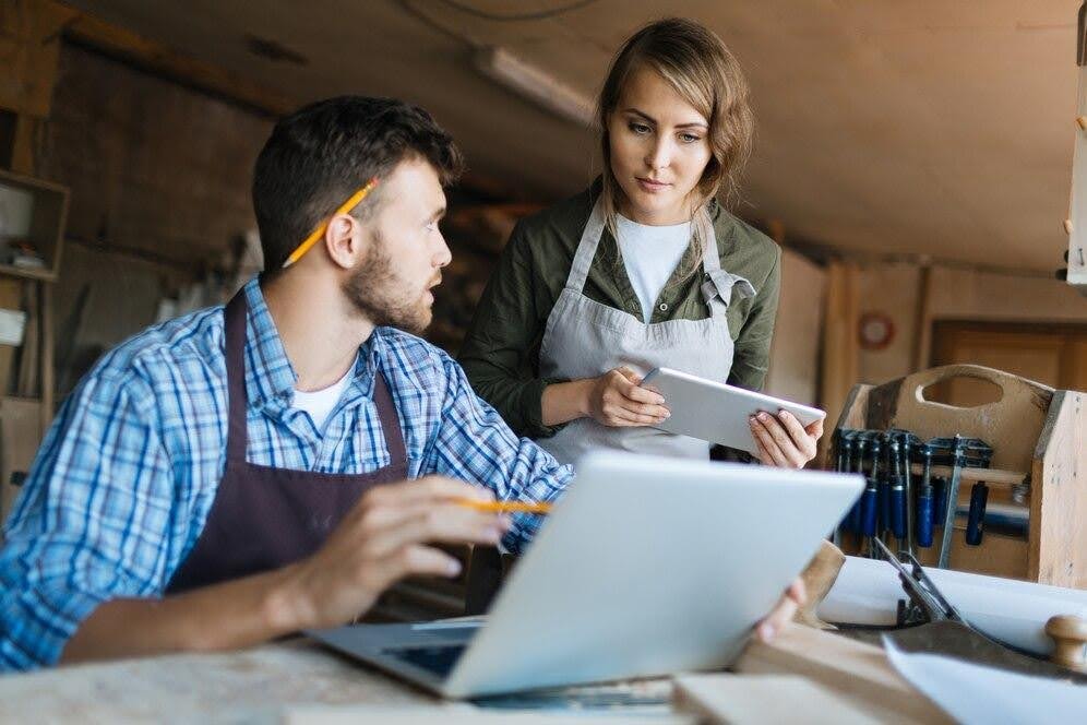 Schema LocalBusiness – co oznacza na stronie?