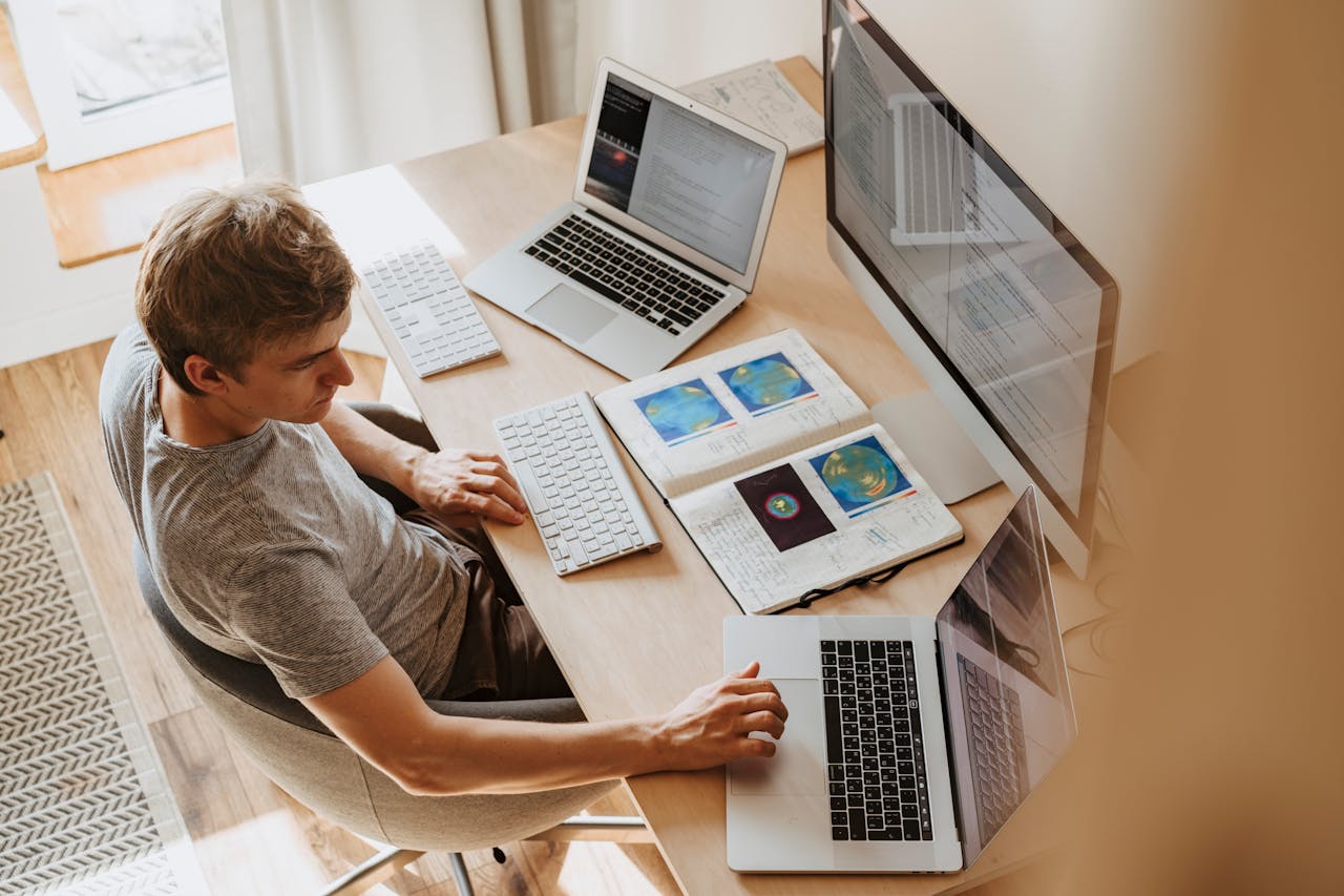 Notion vs ClickUp – które narzędzie do zarządzania projektami wybrać?