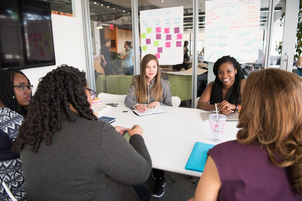 Indywidualne wywiady pogłębione (IDI) - kiedy warto wybrać tę metodę badań jakościowych?