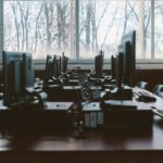 Sieć komputerowa – co to jest i jak działa w praktyce?