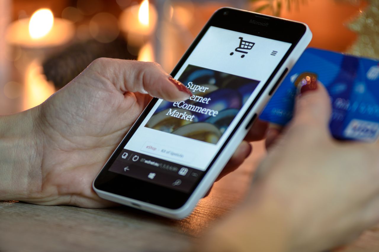 eMAG Marketplace – jak działa i czy warto sprzedawać tam produkty?