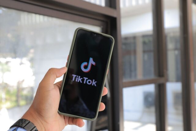 TikTok Shop - co to jest i jak działa?